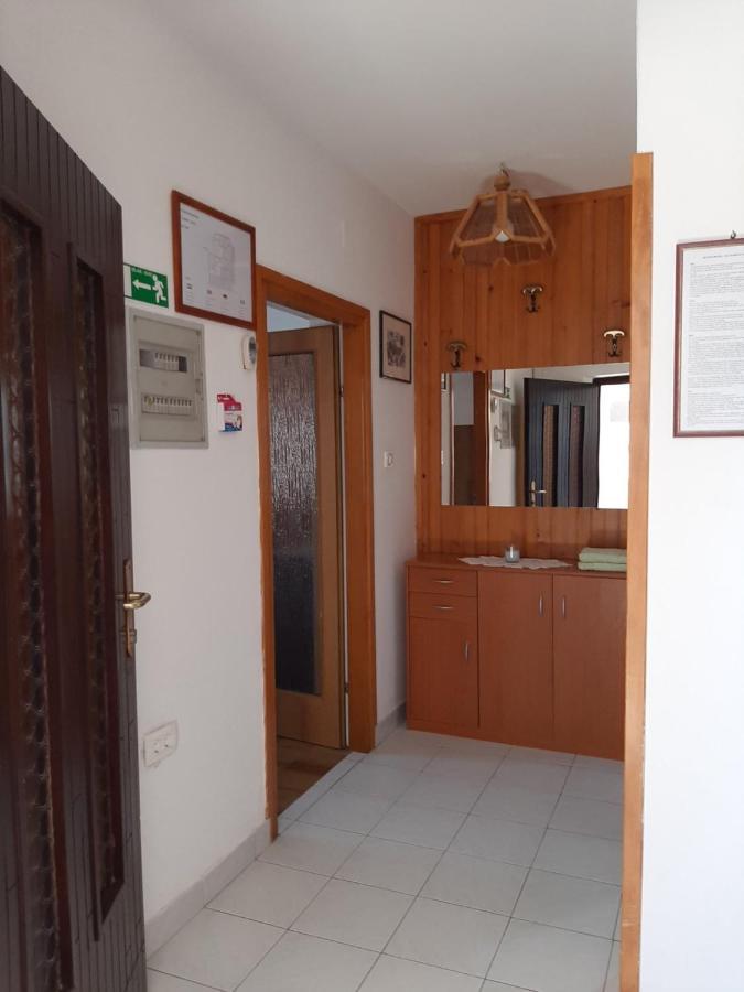 Apartments Grozdana Цриквеница Экстерьер фото
